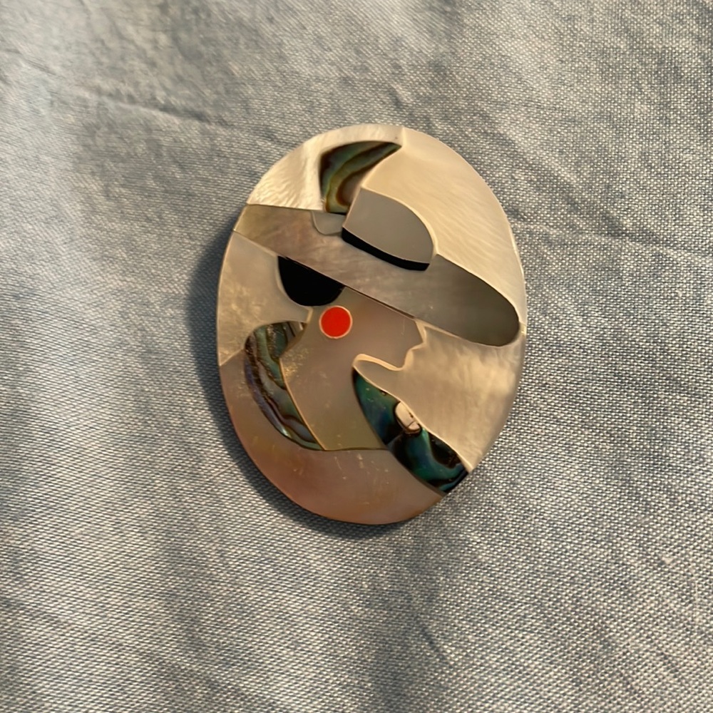 Gorgeous brooch.
